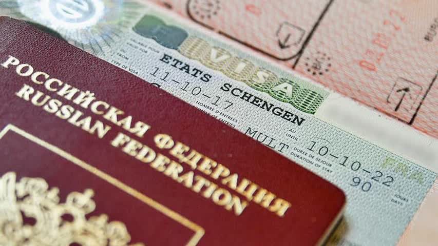 Фото - Россиянам раскрыли усложняющие получение шенгенской визы правила